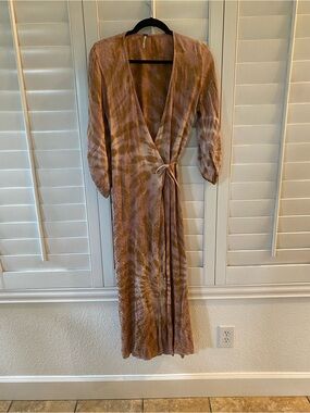 Women's Wrap Midi Dress in Muted Brown Tie-Dye